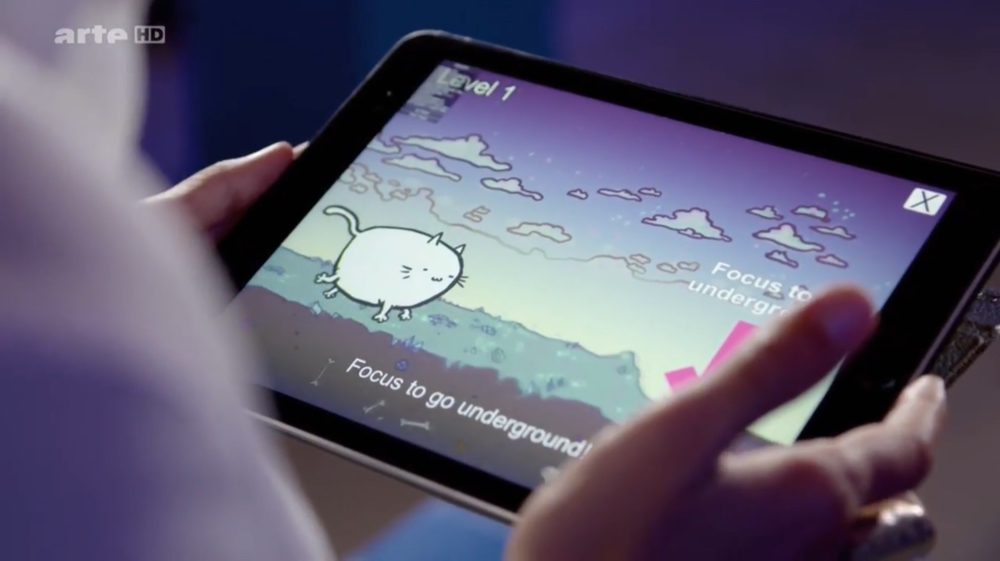 Arte staff playing BrainModes neurofeedback game